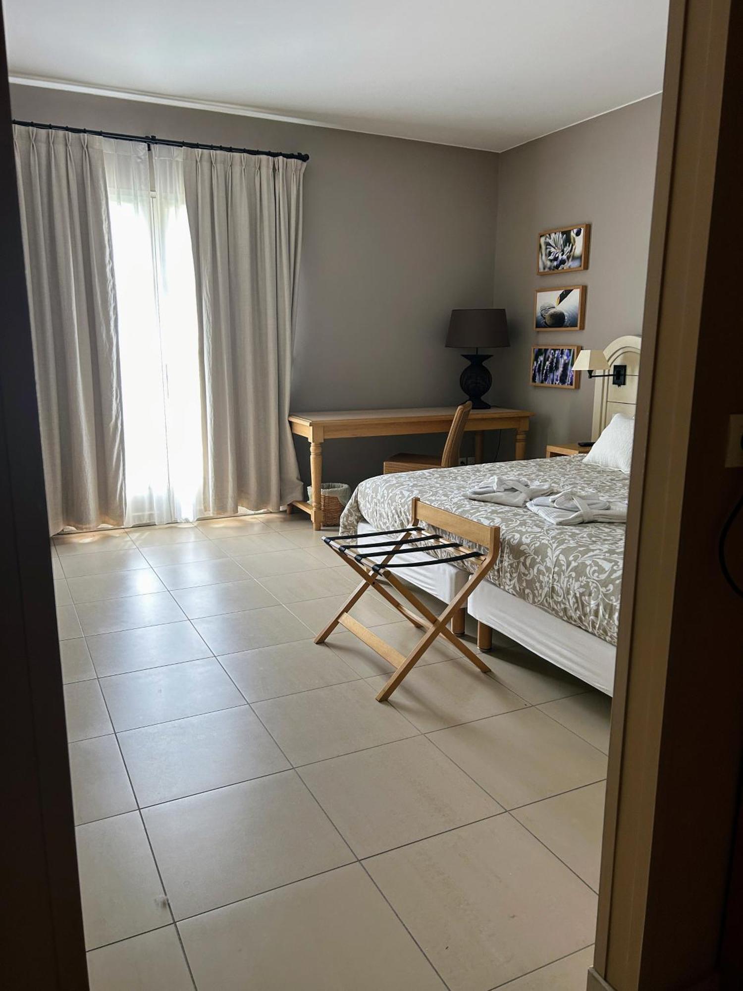 Suite Superieure Domaine Du Golf St Endreol, 1 A 2 Personnes La Motte Extérieur photo