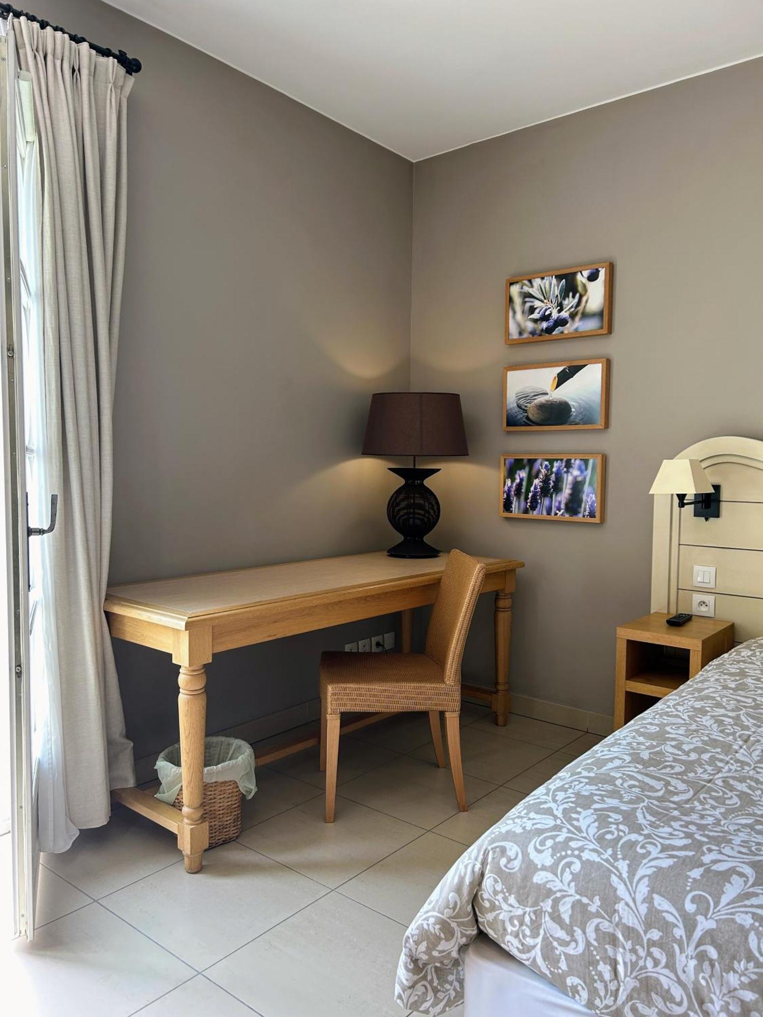 Suite Superieure Domaine Du Golf St Endreol, 1 A 2 Personnes La Motte Extérieur photo